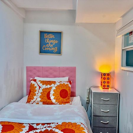 Private Tiny Room On The 1St Floor With Shared Bathroom Near Airport And Downtown Seattte Сиэтл Экстерьер фото