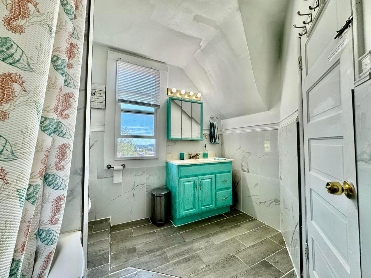 Private Tiny Room On The 1St Floor With Shared Bathroom Near Airport And Downtown Seattte Сиэтл Экстерьер фото